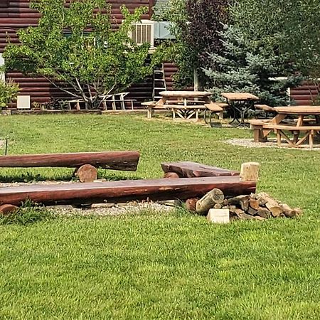 Thayne Wolf Den Log Cabin Motel And Rv Park מראה חיצוני תמונה