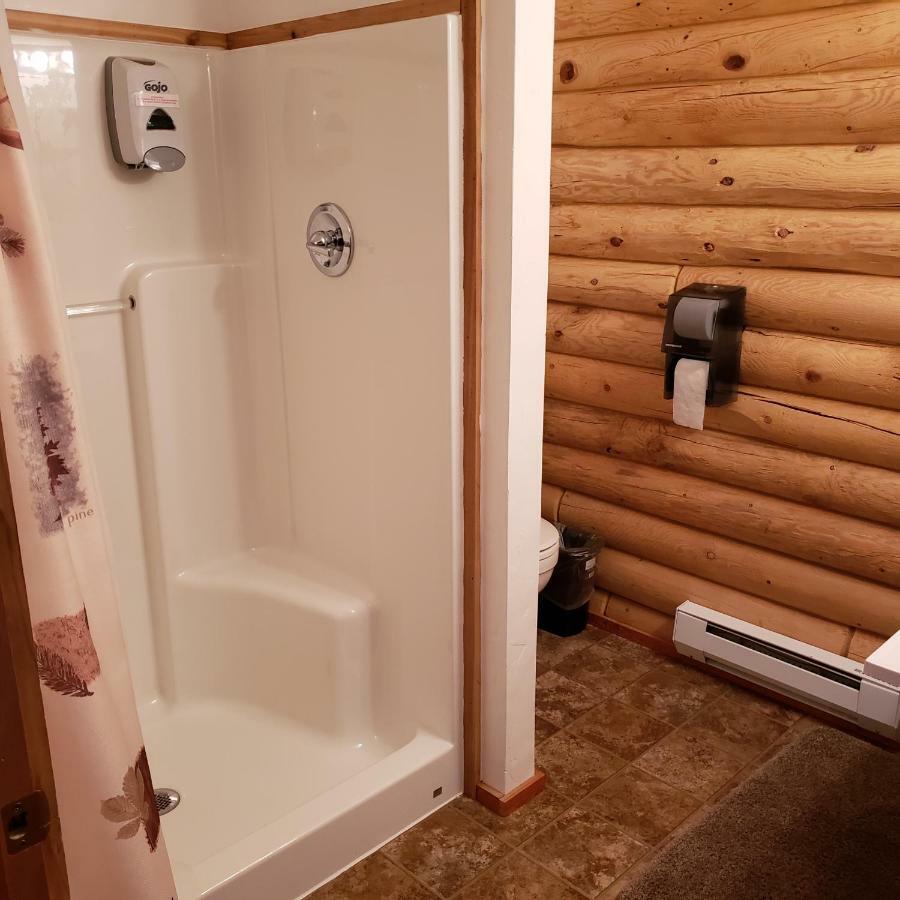 Thayne Wolf Den Log Cabin Motel And Rv Park מראה חיצוני תמונה