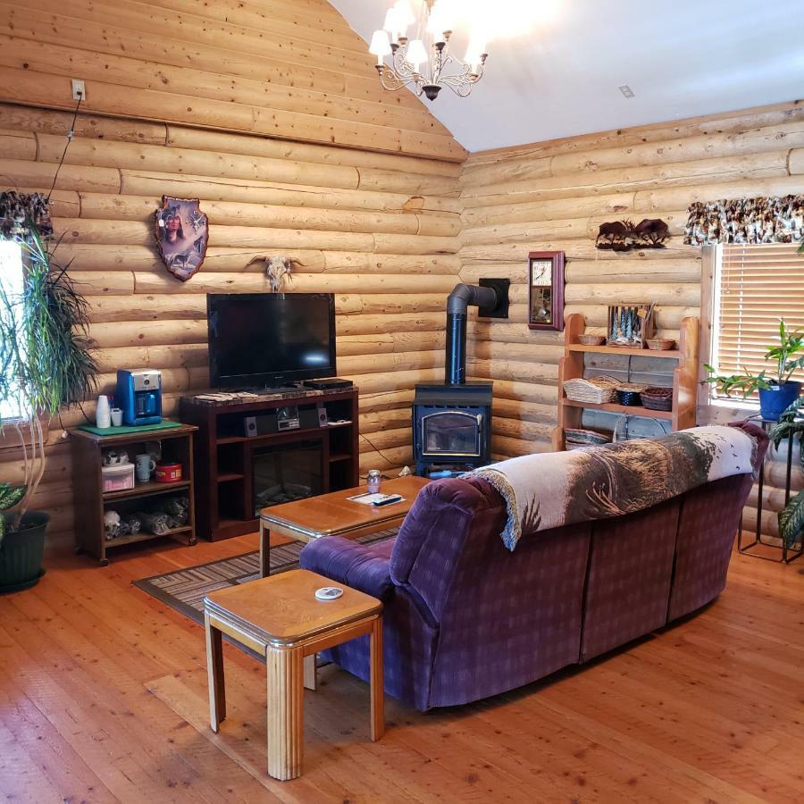 Thayne Wolf Den Log Cabin Motel And Rv Park מראה חיצוני תמונה